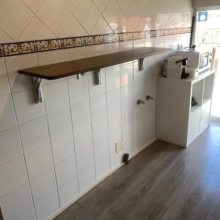 Atico El Hub 아파트 *