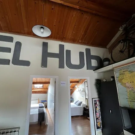 Atico El Hub 아파트