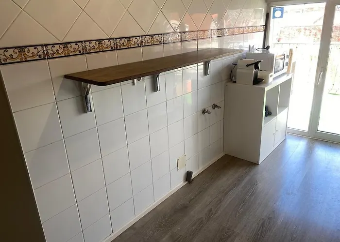 Atico El Hub 아파트 *